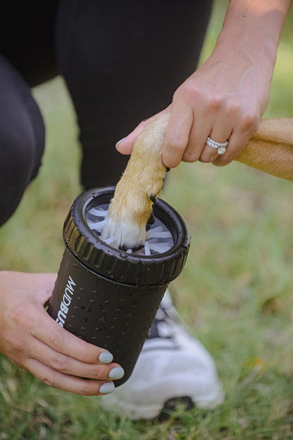 Medium Dog Paw Cleaner, Matte Black 