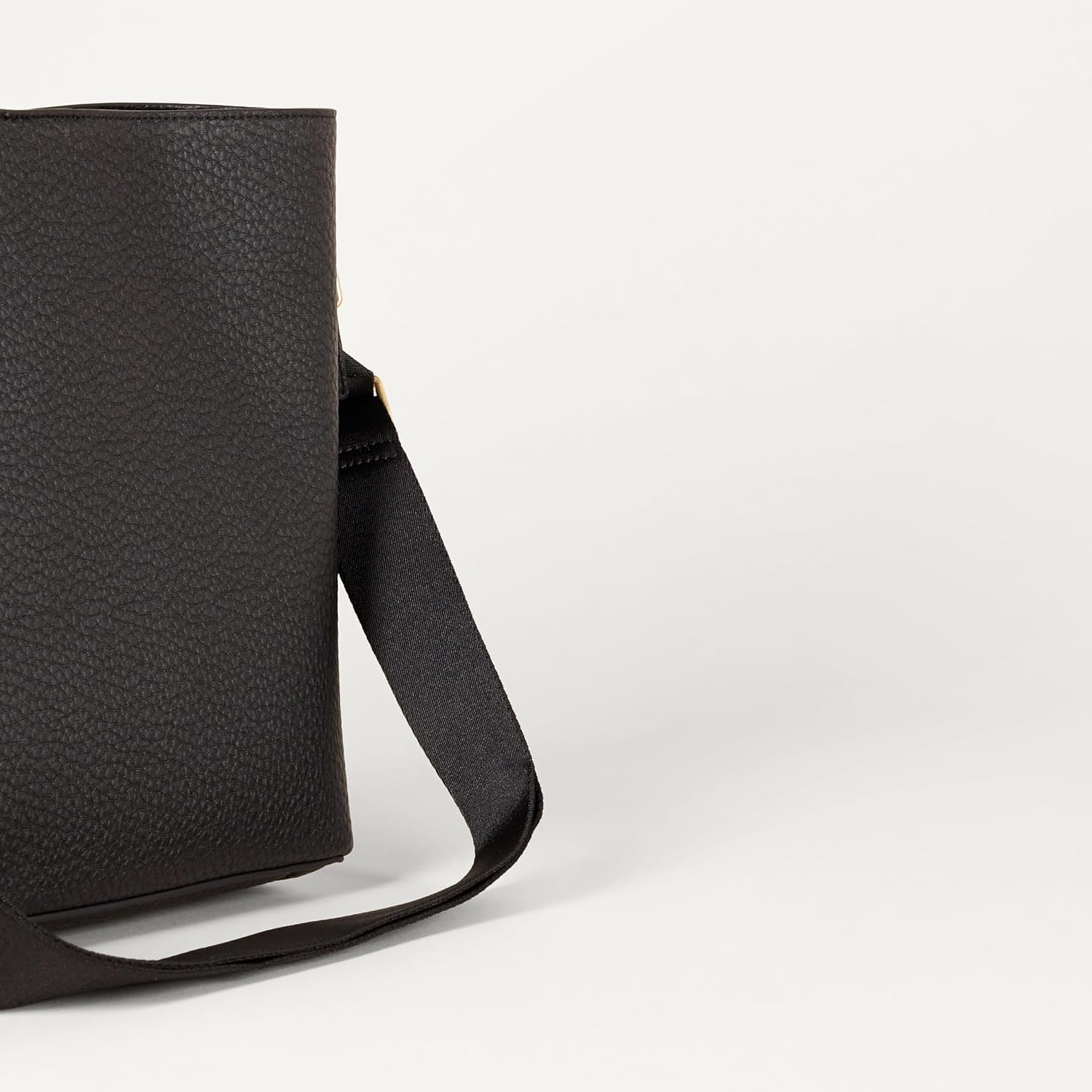 Essentials Women'S Soft Bucket Crossbody