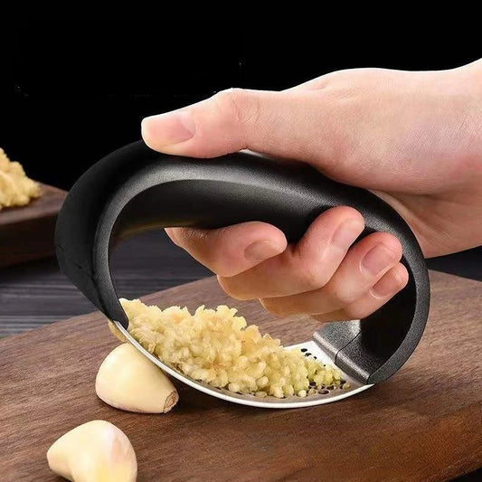 Stainless Steel Garlic Press Crusher - Manual Fruit Vegetable Kitchen Tool for Peeling Garlic